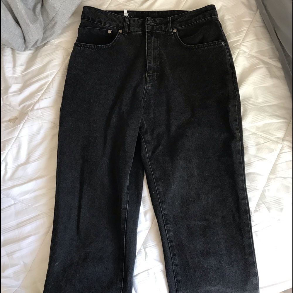 Ragged priest black jeans butt rip